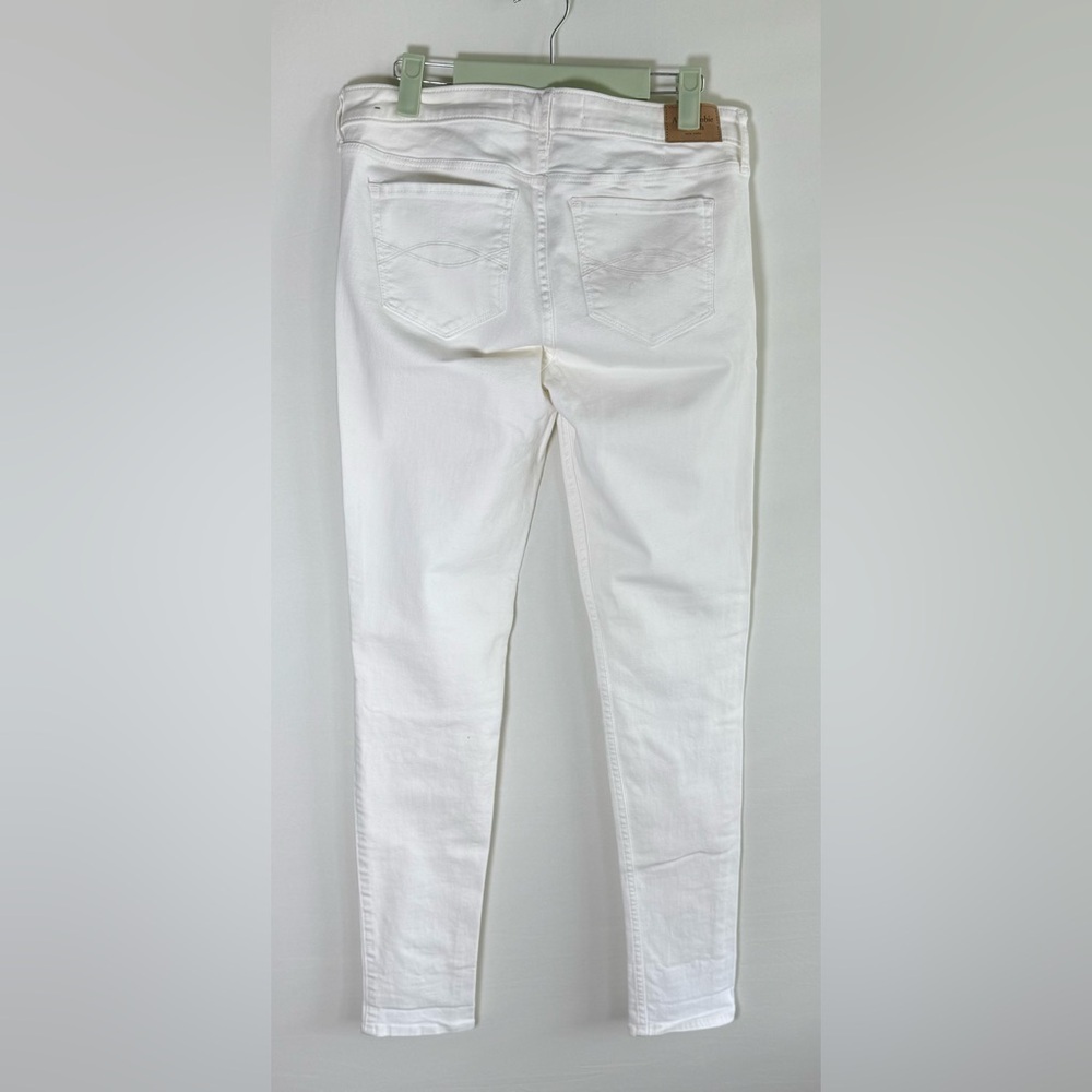 Abercrombie super skinny white jeans • Women’s size 8 - Picture 3 of 5